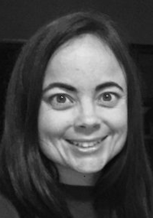 Laura 200x428